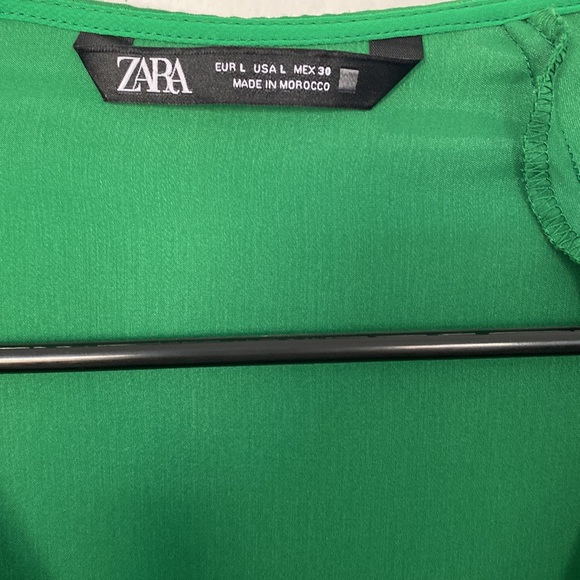 Silk like dress from Zara - Picture 2 of 3